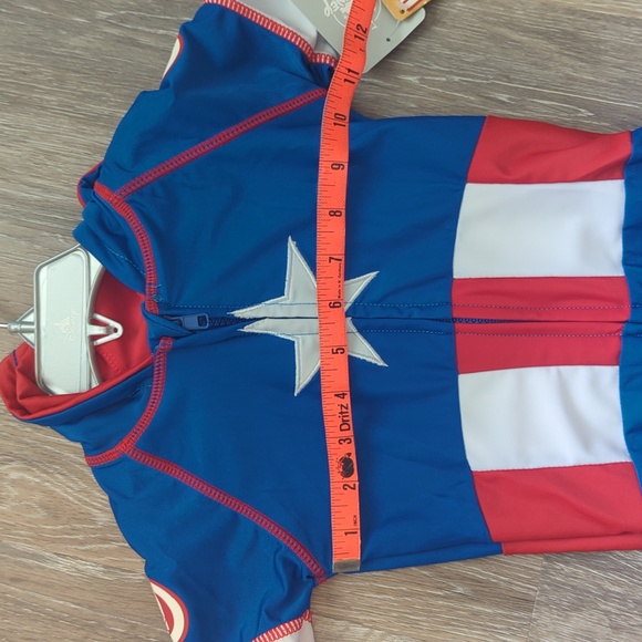 NWT Disney Captain America boys zippered bathing suit with hood. - Picture 4 of 5
